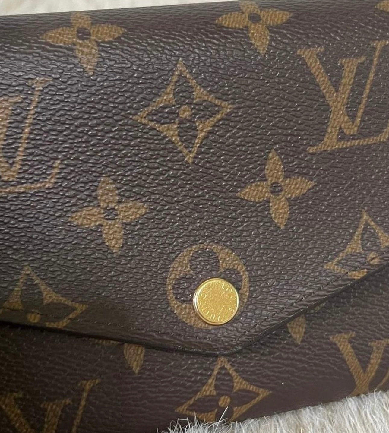 Lv Sarah Wallet