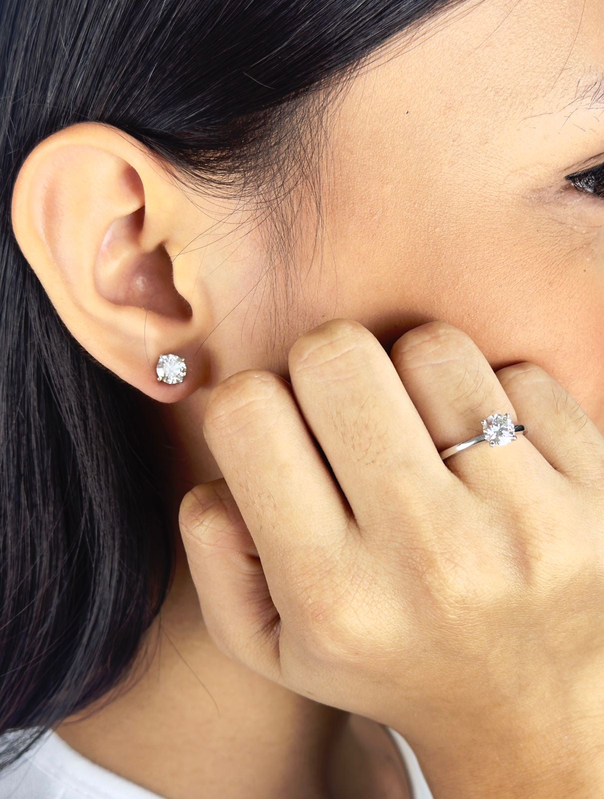 Diamond round brilliant set