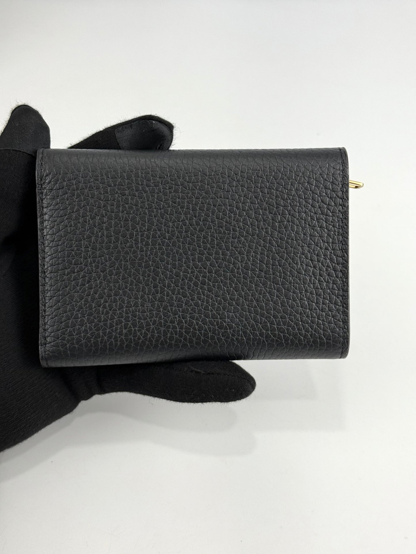 Louis Vuitton Compact Black Taurillon Leather Capucines Wallet