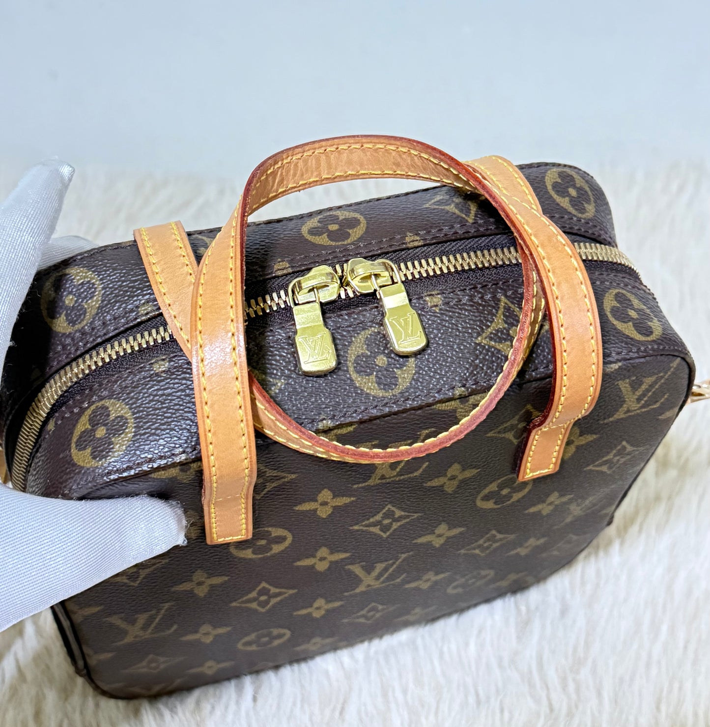 Louis Vuitton Monogram Canvas Spontini