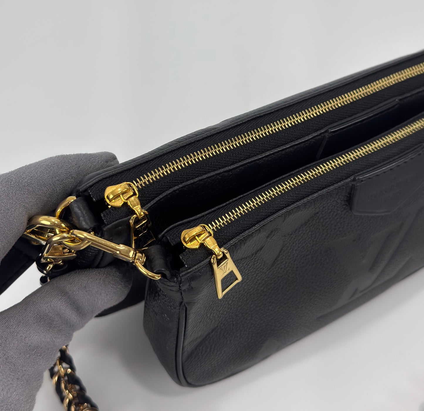 Louis Vuitton Multi Pochette Accesoires Empreinte Black