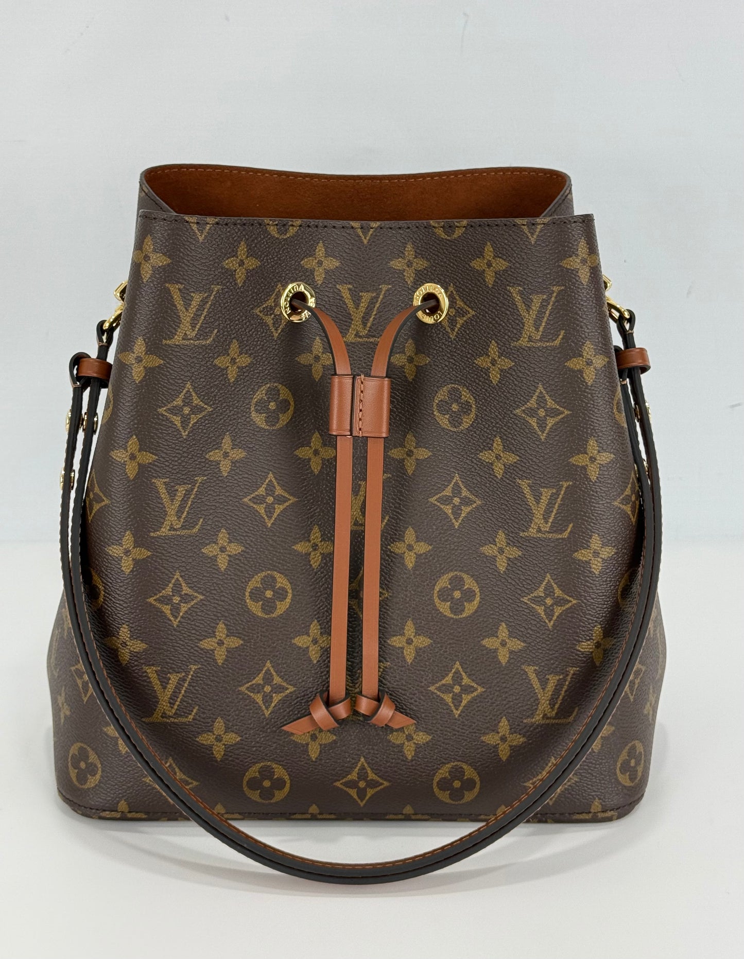Louis Vuitton Neo Noe MM Caramel