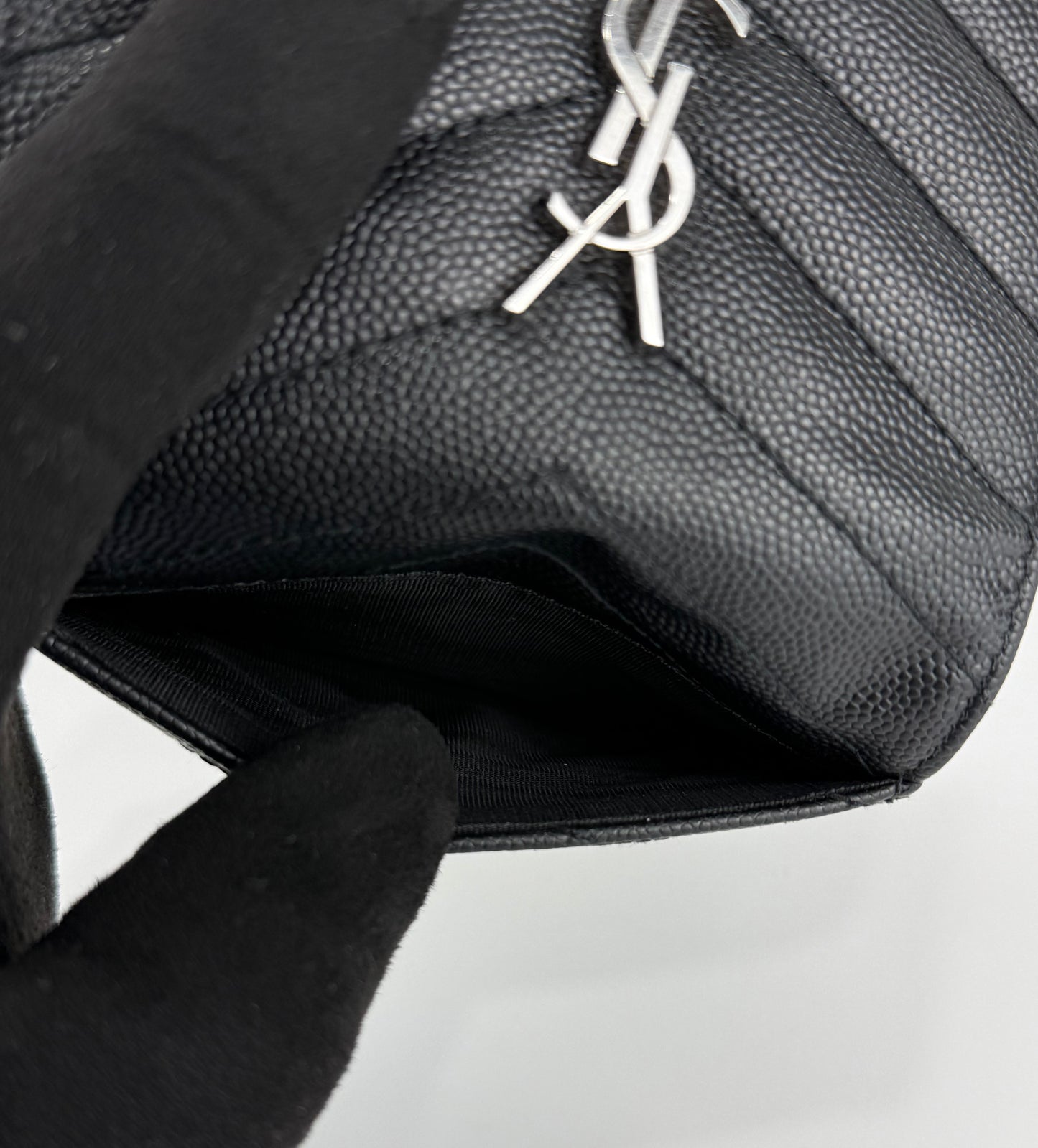 YSL BLACK GRAIN DE POUDRE MONOGRAM BIFOLD WALLET CARD CASE