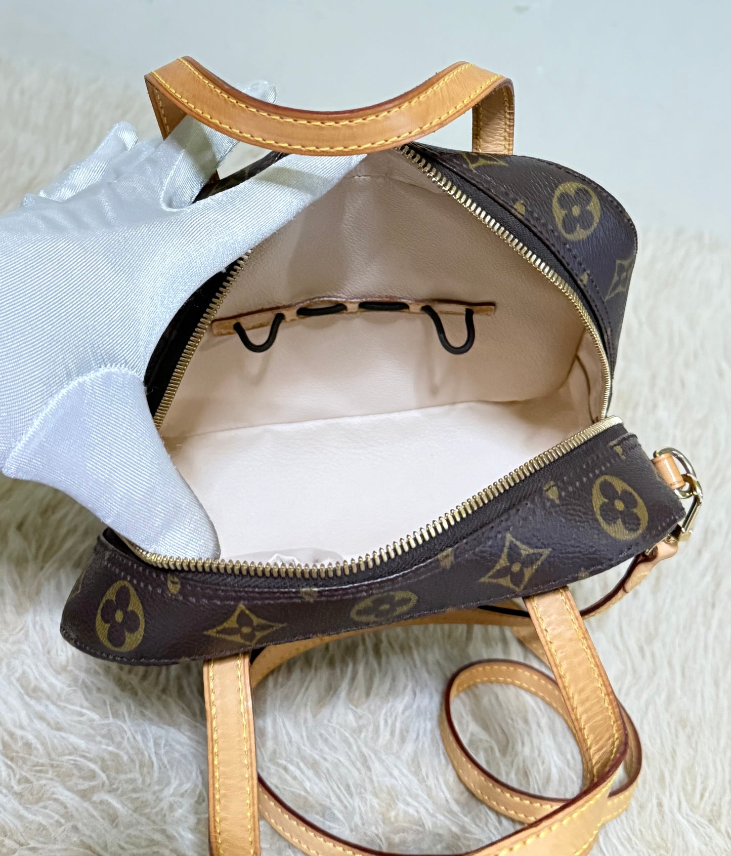 Louis Vuitton Monogram Canvas Spontini