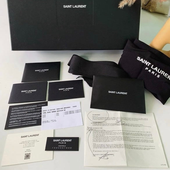 Ysl Medium Envelope