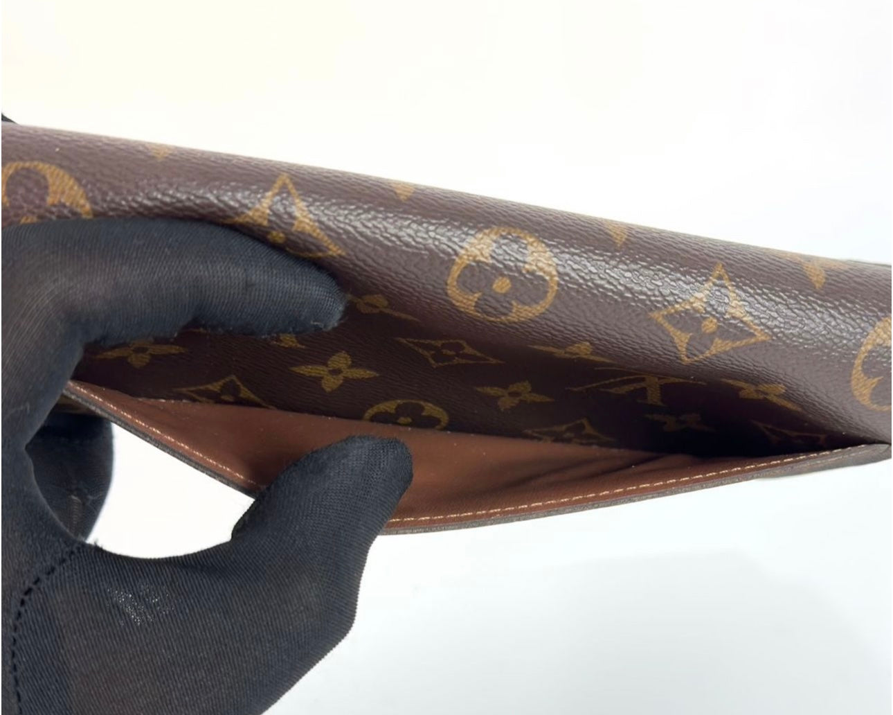 Lv Sarah Wallet