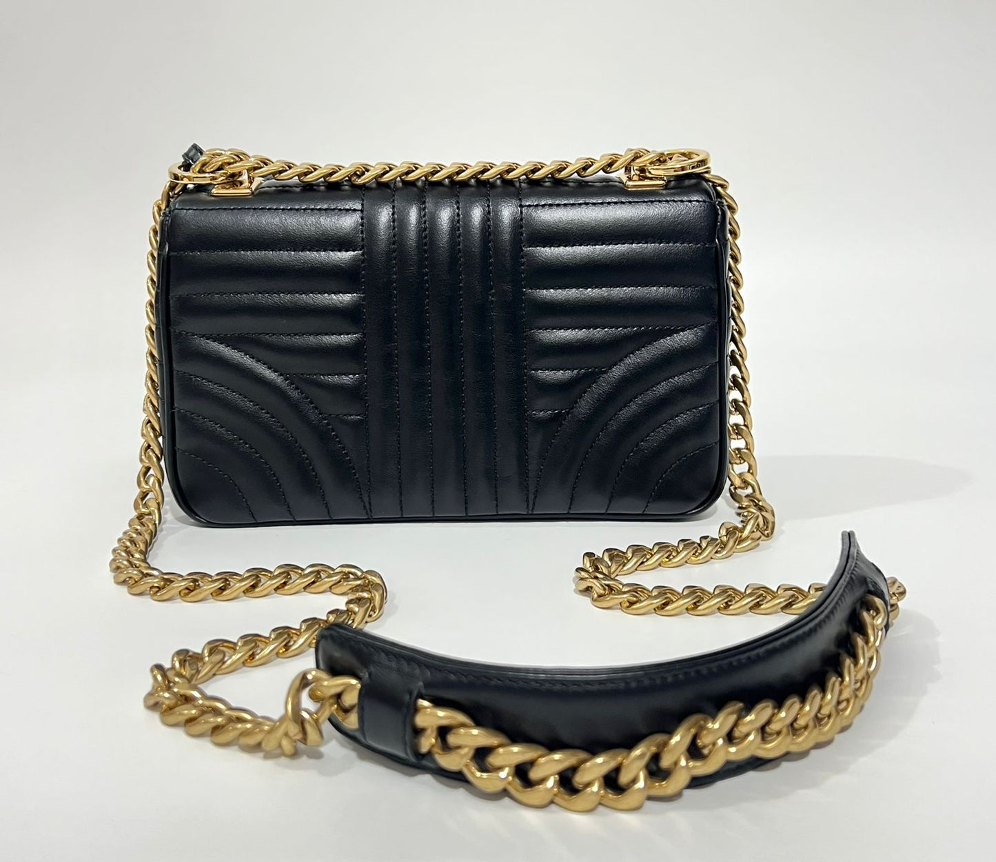 Prada diagramme in small
