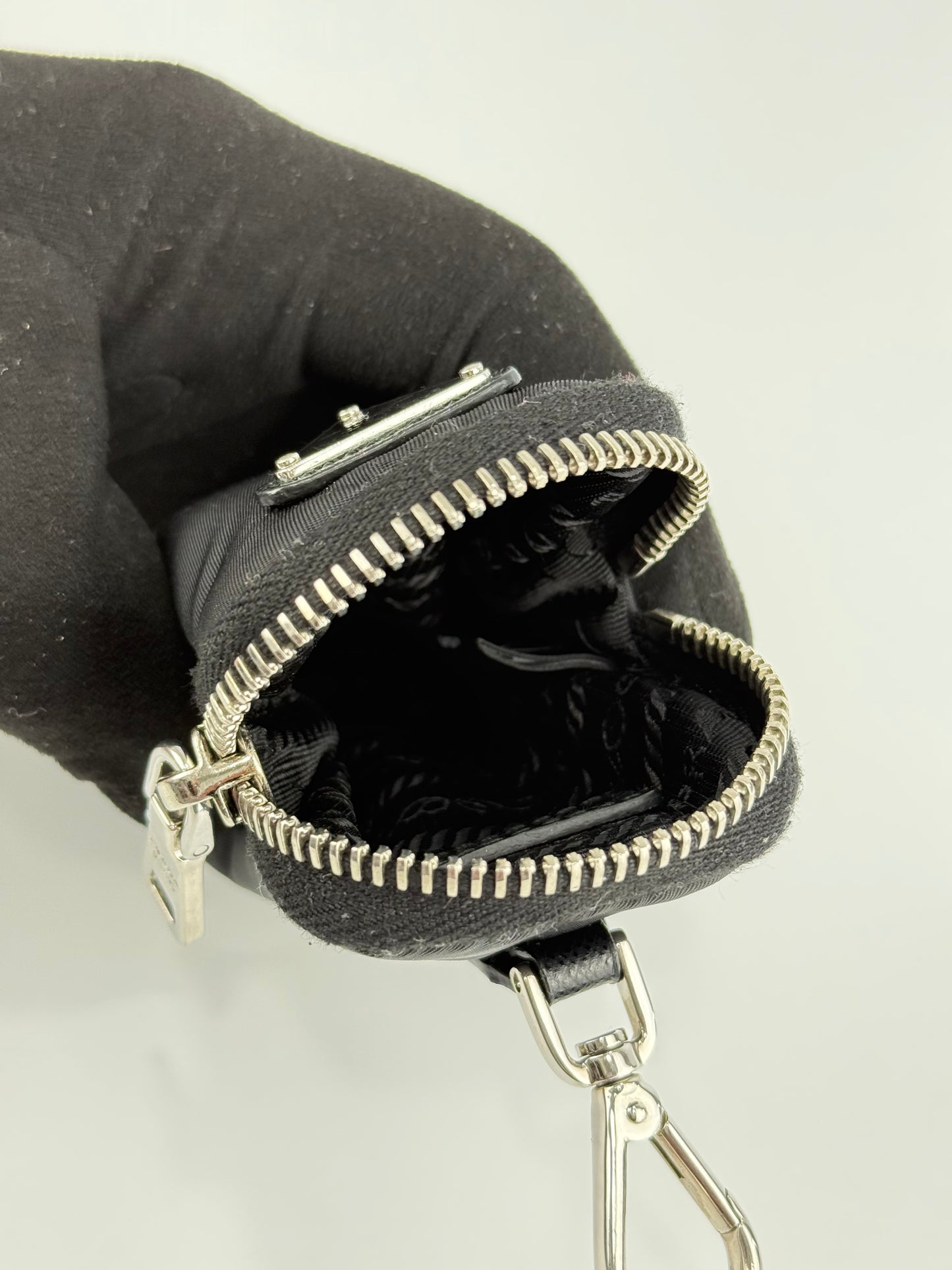 Prada Re Edition 2005 Re Nylon Shoulder Bag