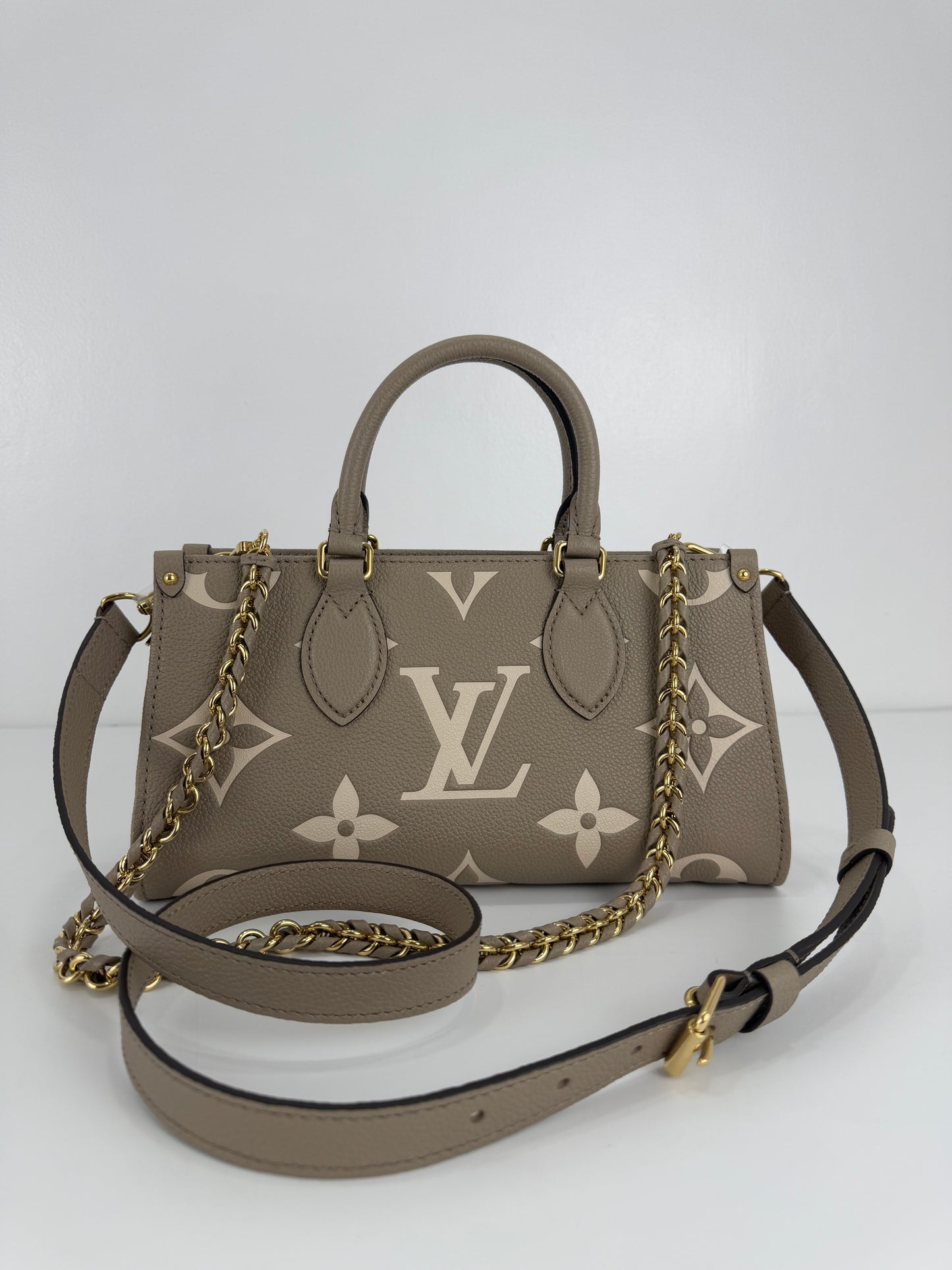 Louis Vuitton OnTheGo East West Bicolor Monogram