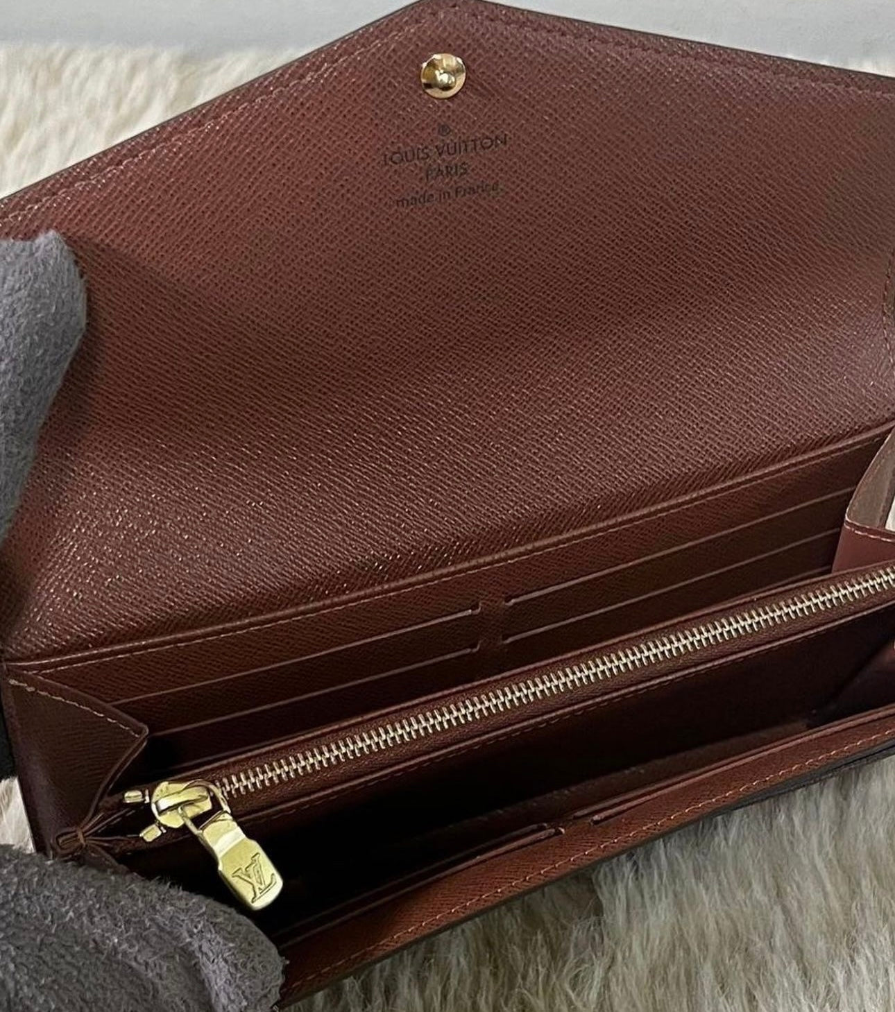 Lv Sarah Wallet