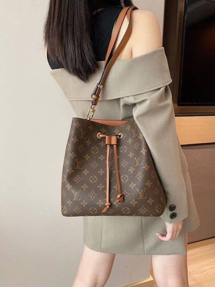 Louis Vuitton Neo Noe MM Caramel