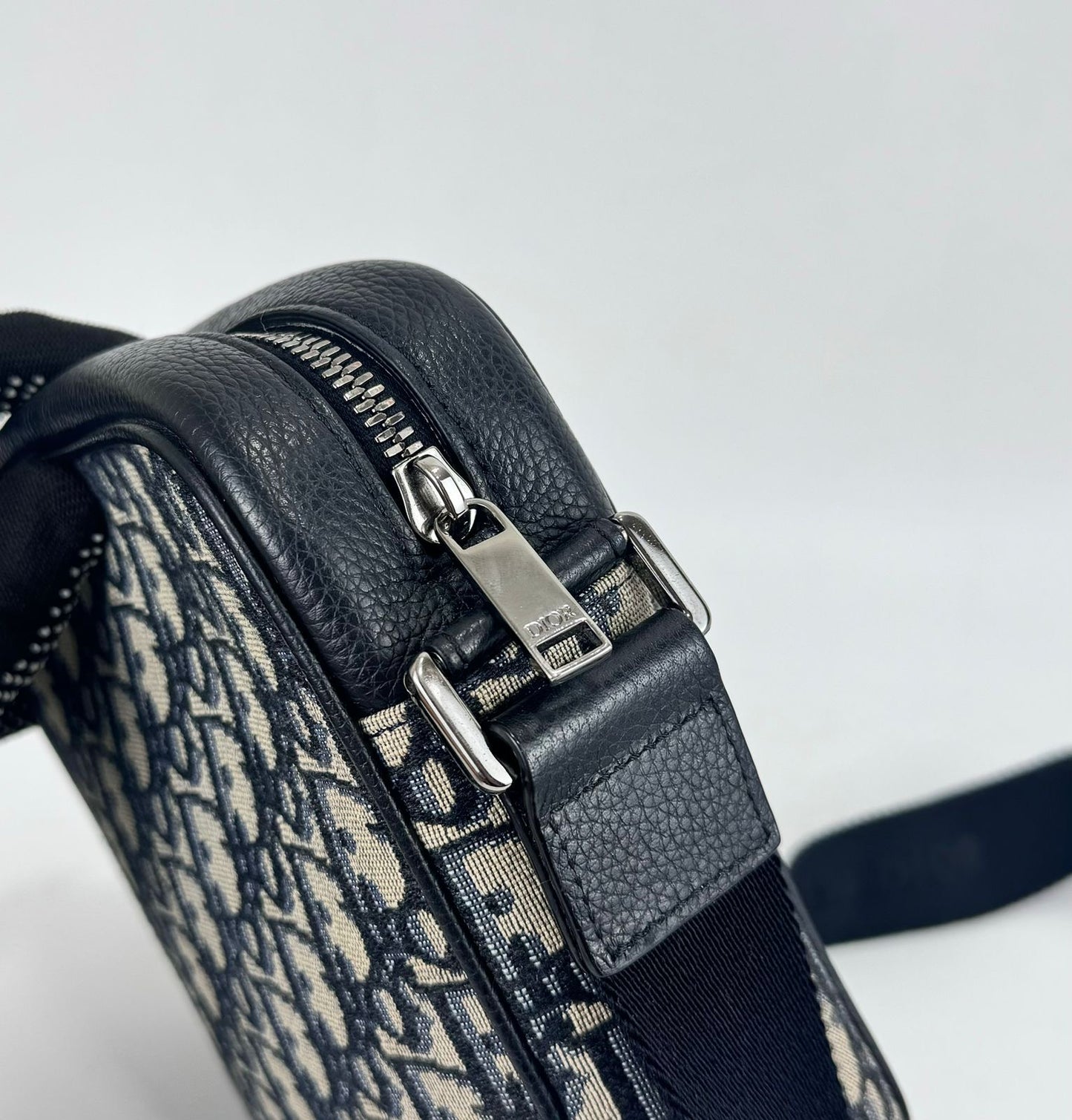 Dior messenger bag