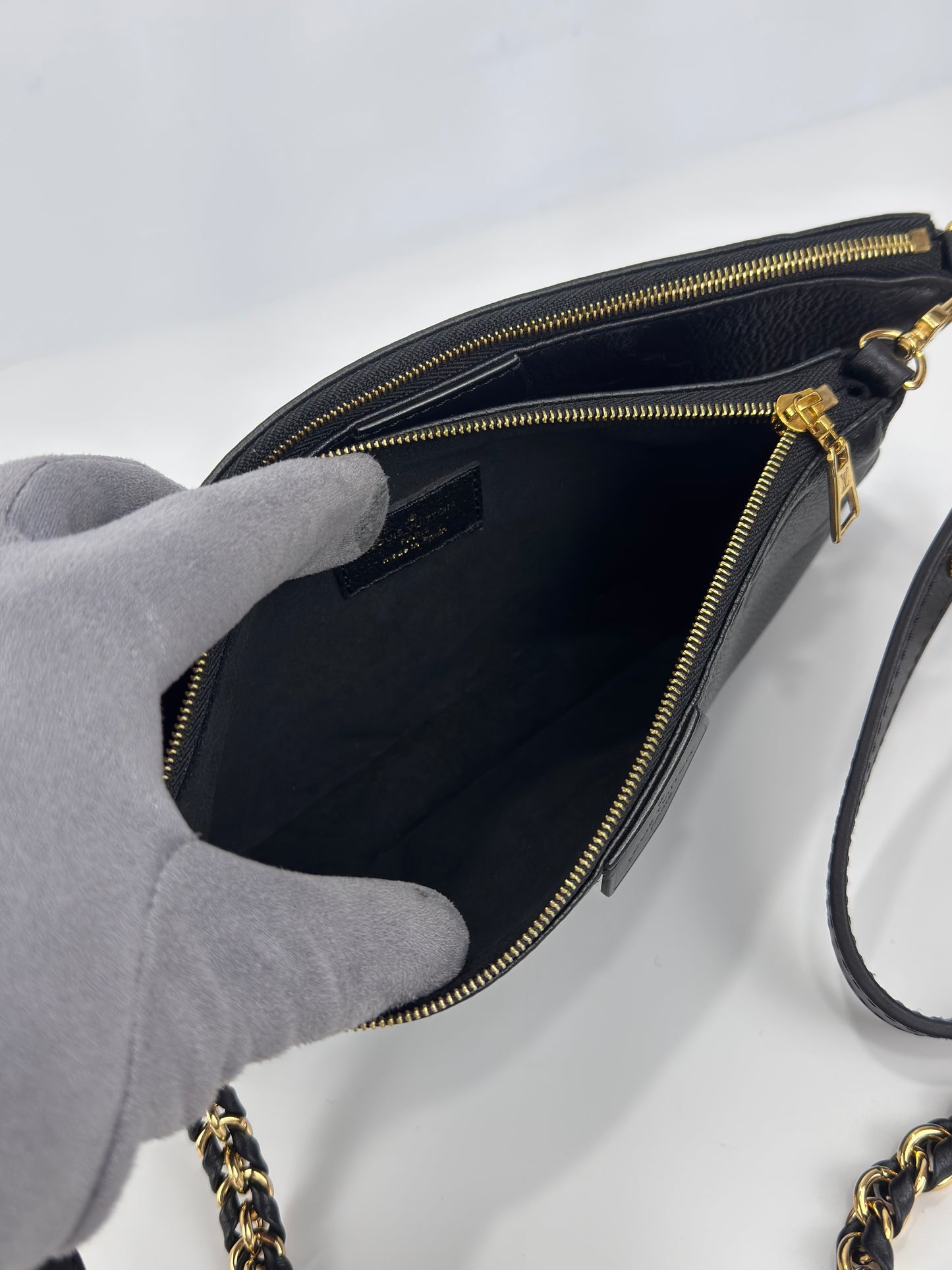 Louis Vuitton Multi Pochette Accesoires Empreinte Black