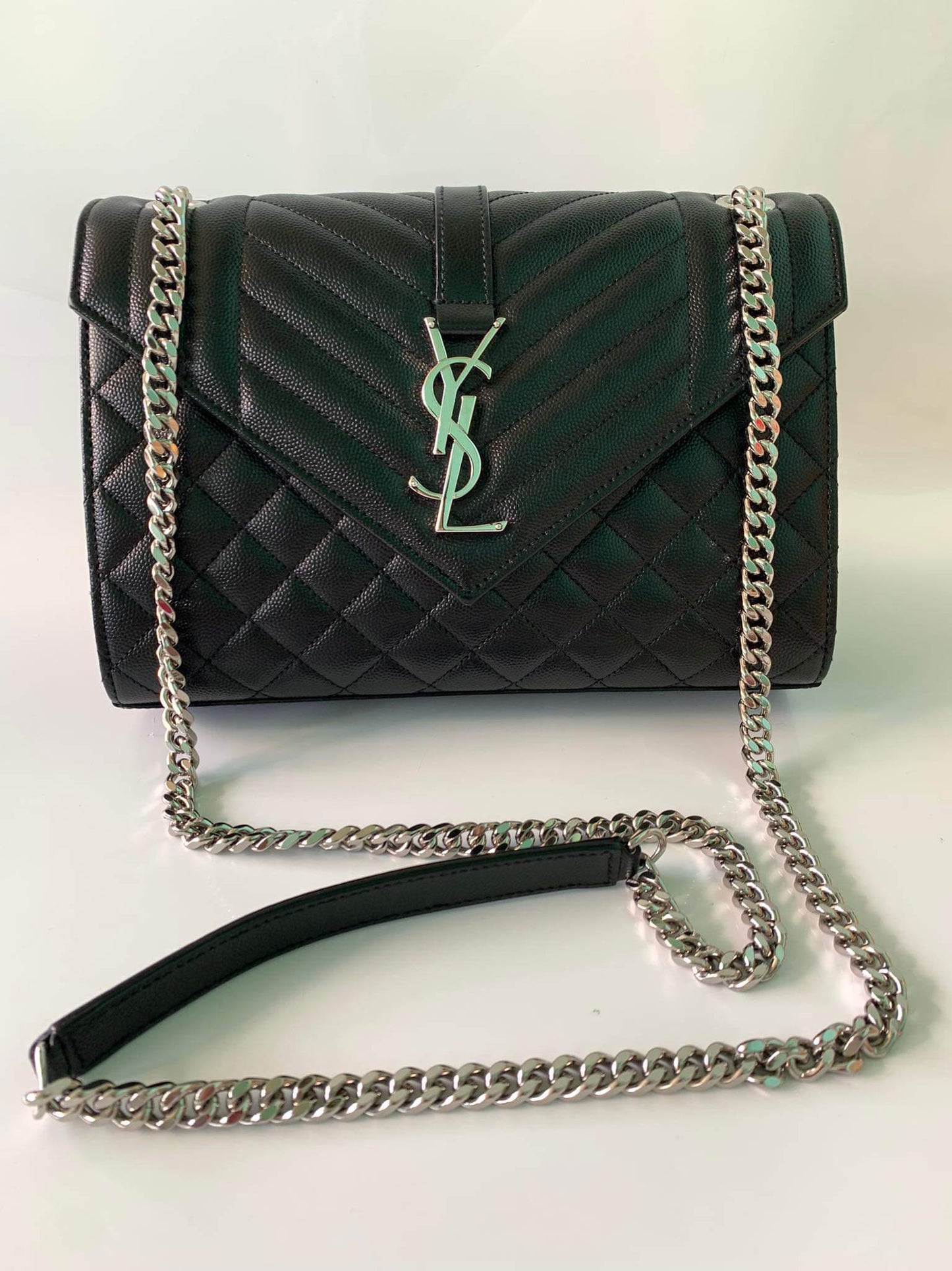 Ysl
Envelope medium