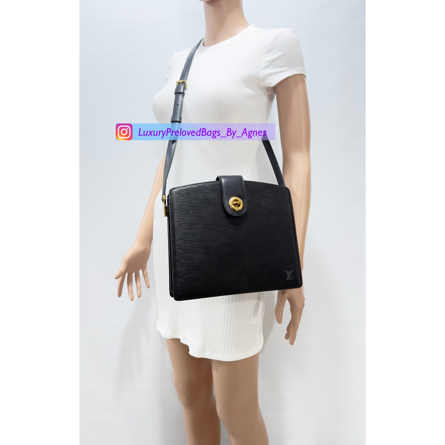 Louis Vuitton Capucines Black Epi Leather