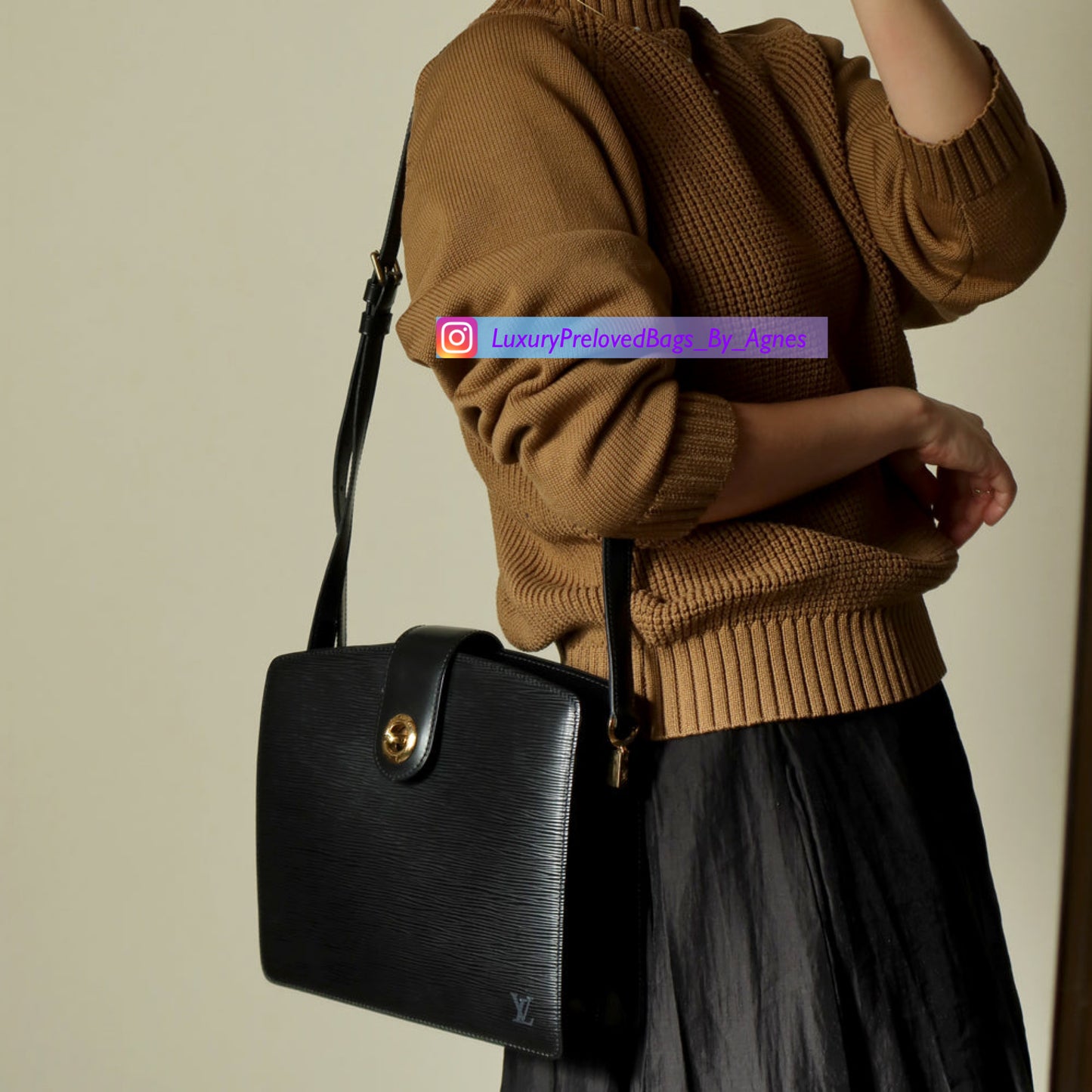 Louis Vuitton Capucines Black Epi Leather