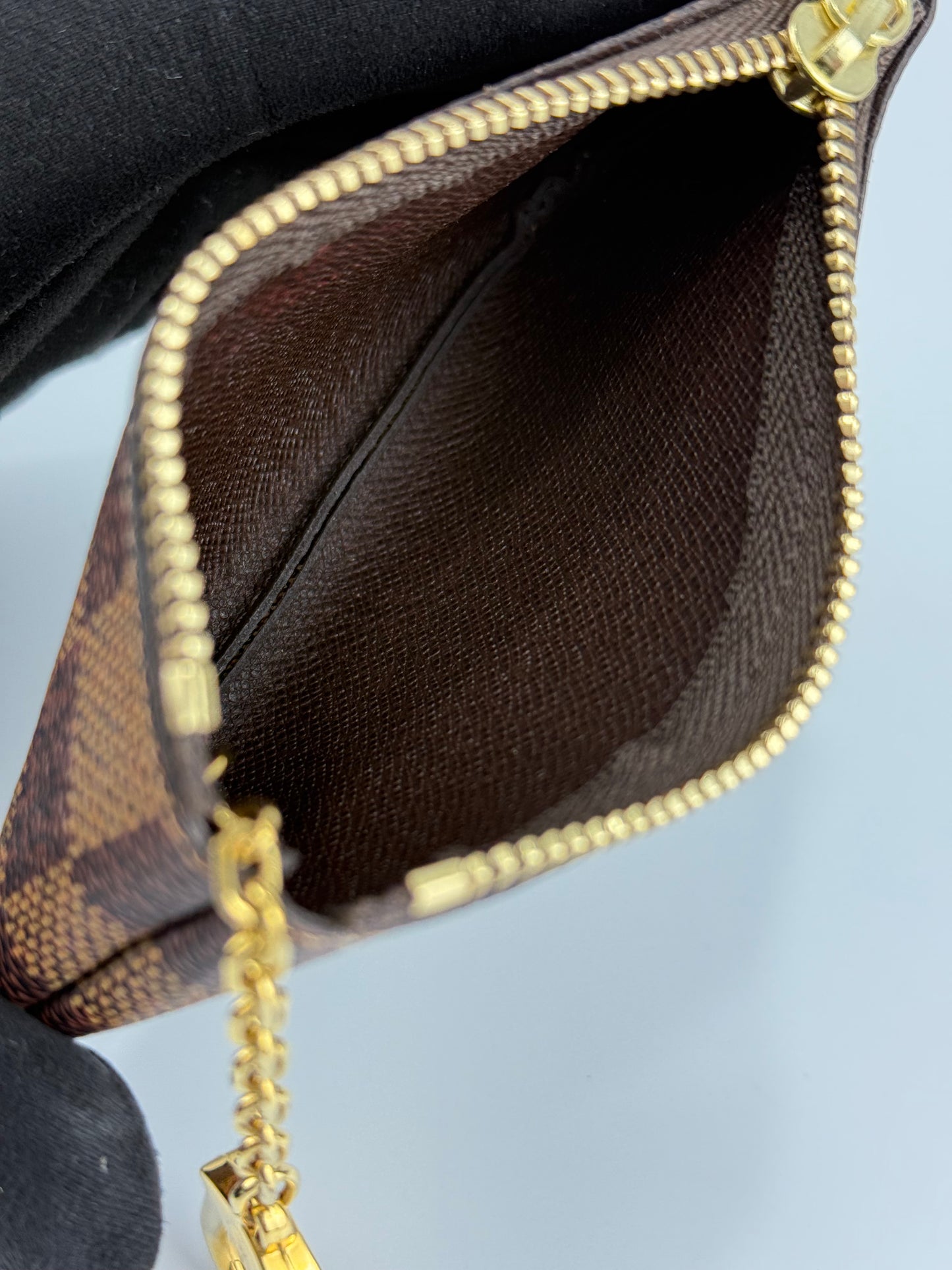Louis Vuitton Damier Ebene Key Cles