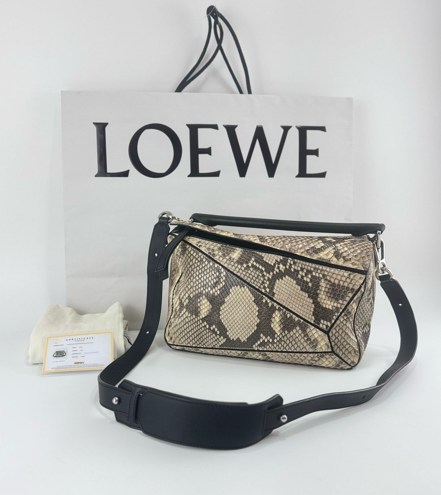 Loewe Puzzle Medium Python limited edition