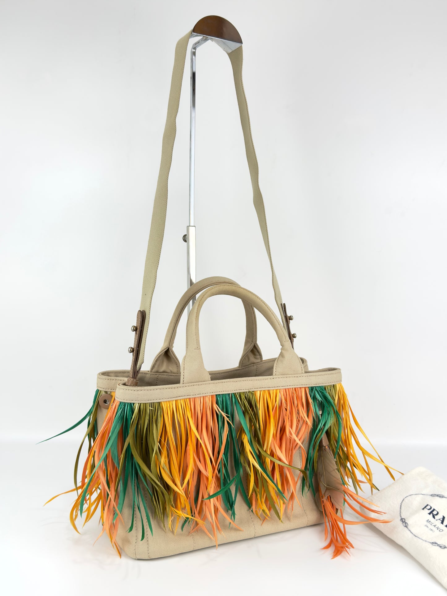 Prada Canapa