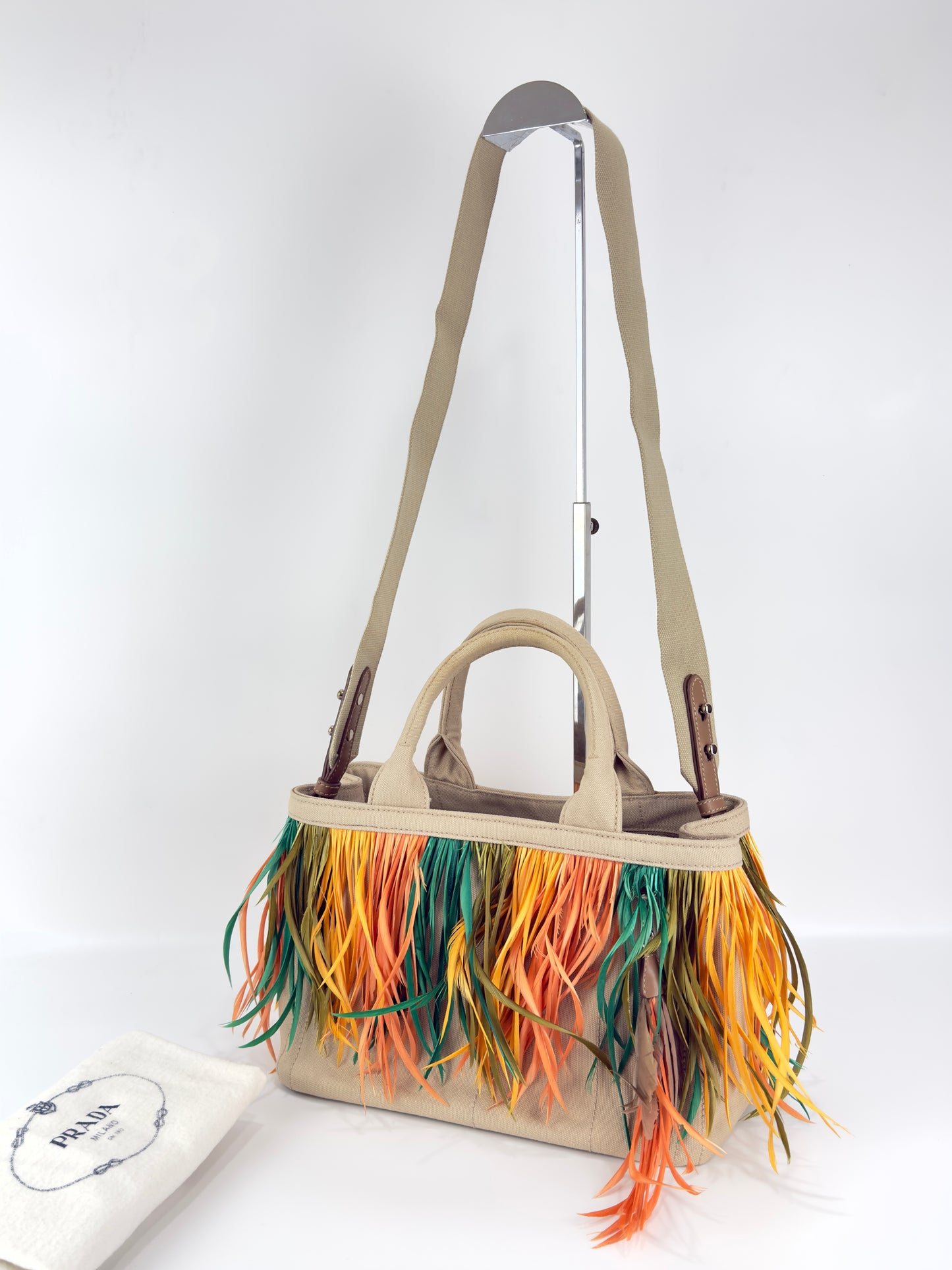 Prada Canapa