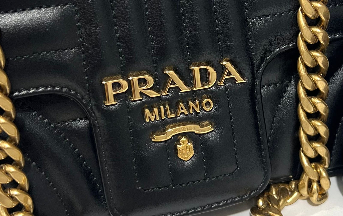 Prada diagramme in small