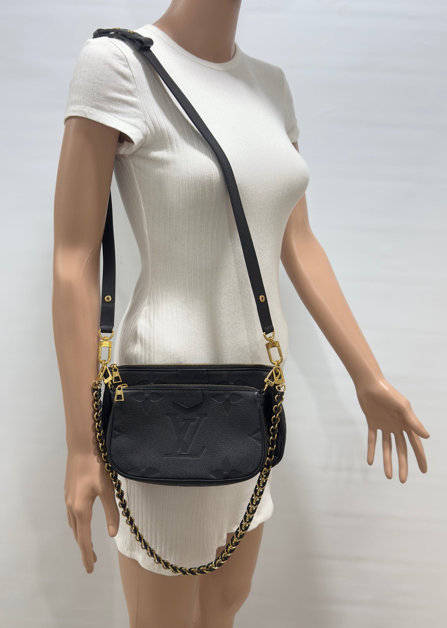 Louis Vuitton Multi Pochette Accesoires Empreinte Black