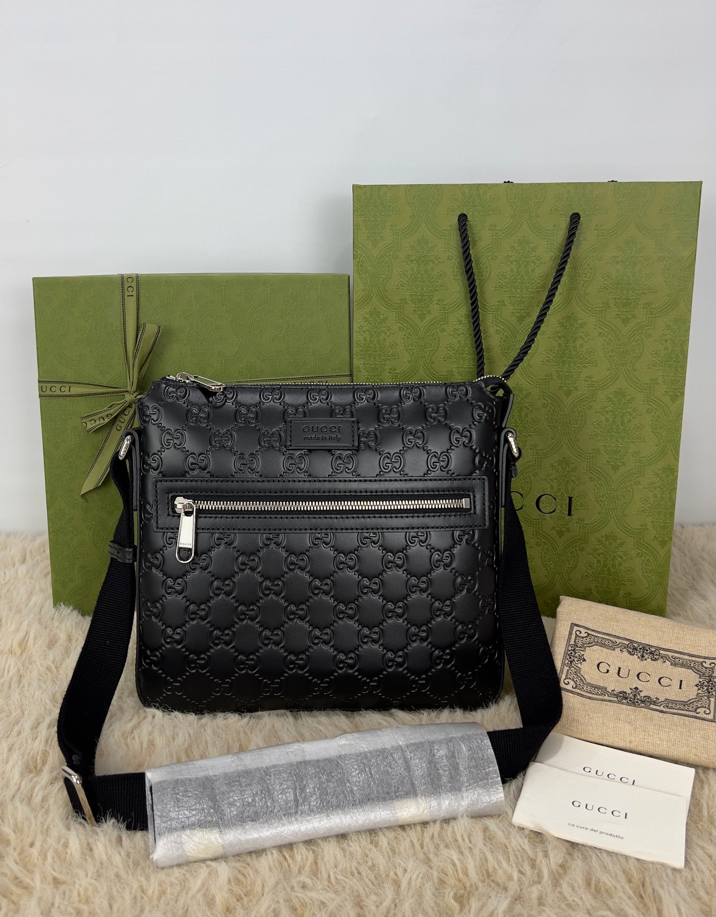 Gucci GG Signature Zip Messenger Bag
