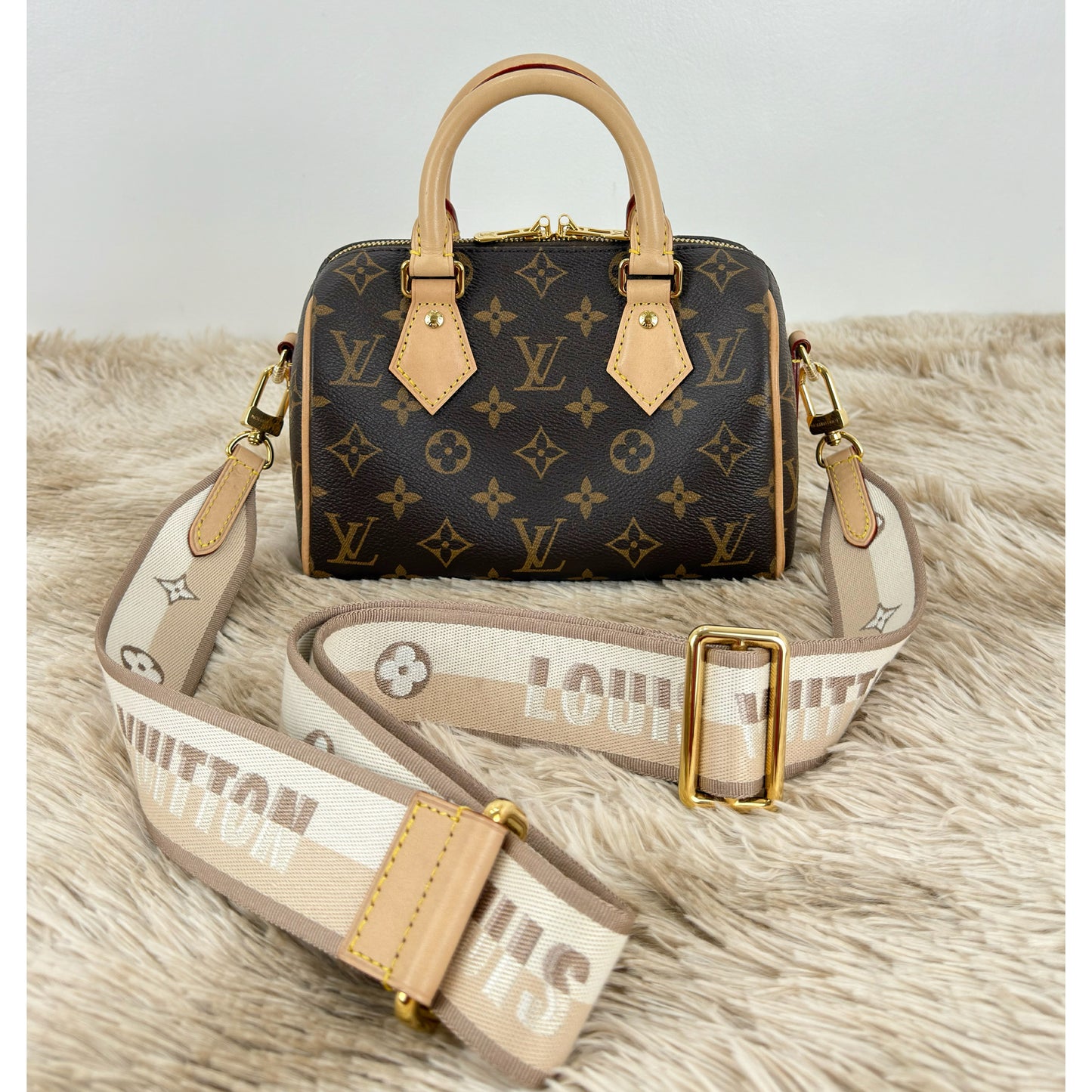 Louis Vuitton Speedy Bandoulière 20 Monogram