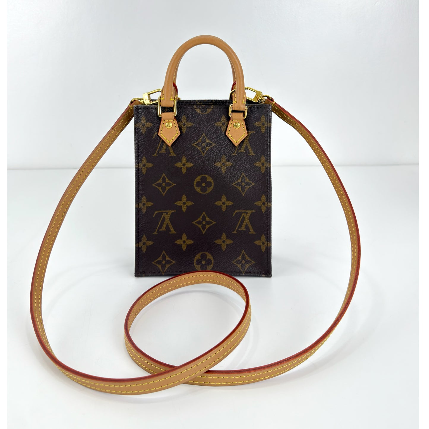Louis Vuitton Monogram Canvas Petit Sac Plat