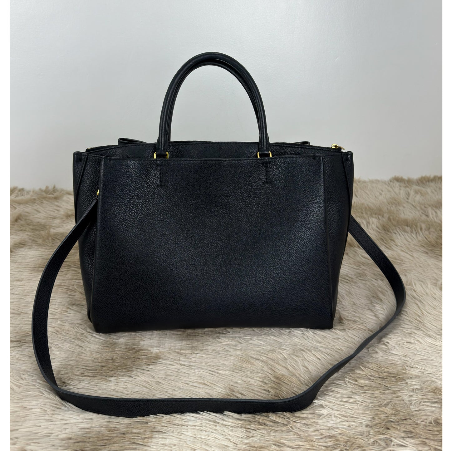 Louis Vuitton Black Leather Lockme Convertible Tote Bag