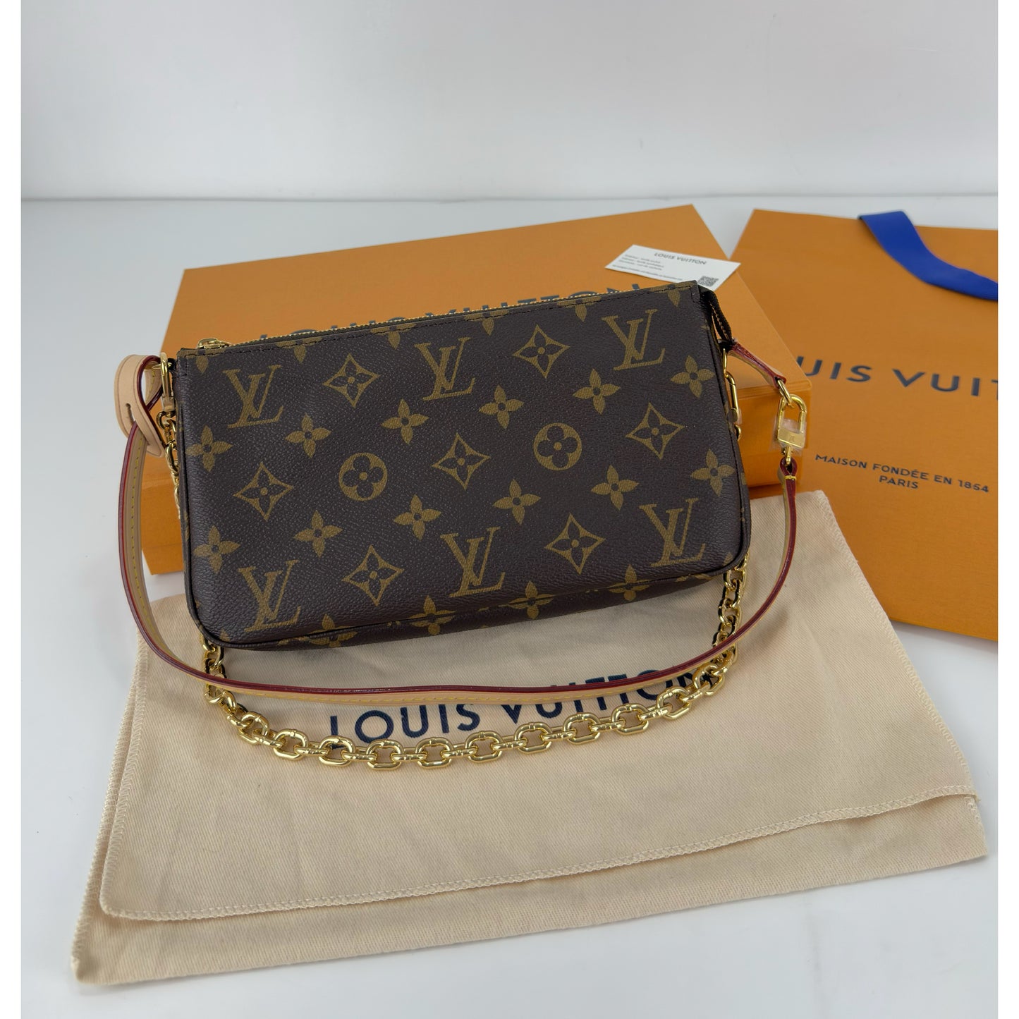Louis Vuitton Pochette Accesoires Monogram Canvas