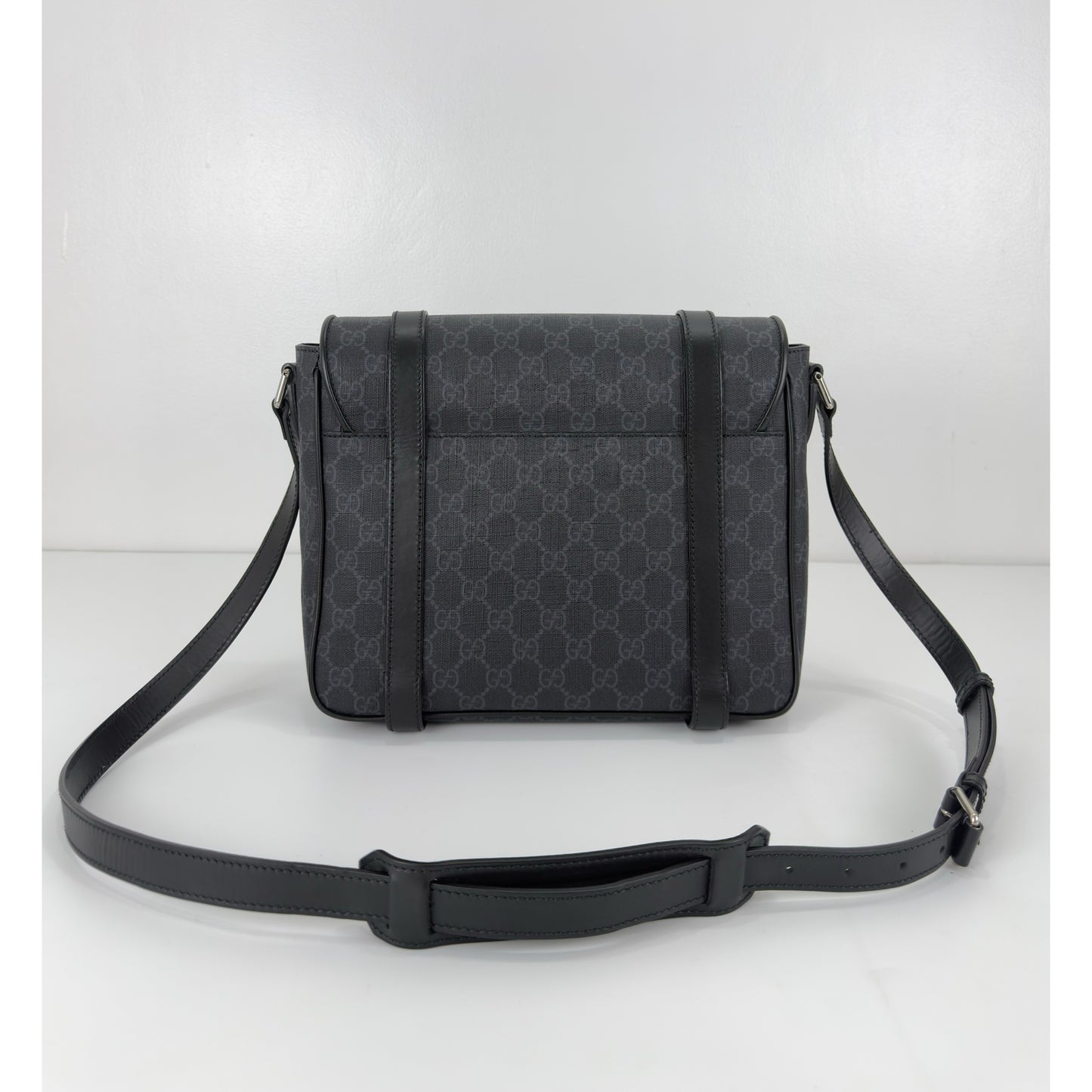 Gucci Interlocking G Patch Messenger Bag
GG Coated Canvas Medium