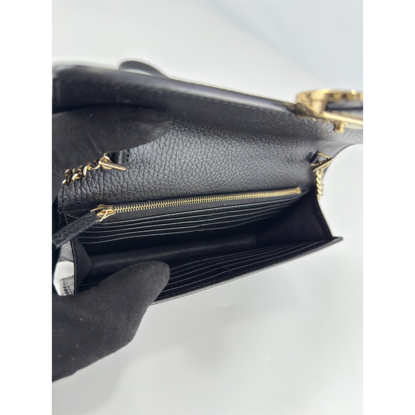 Gucci Interlocking Wallet on Chain