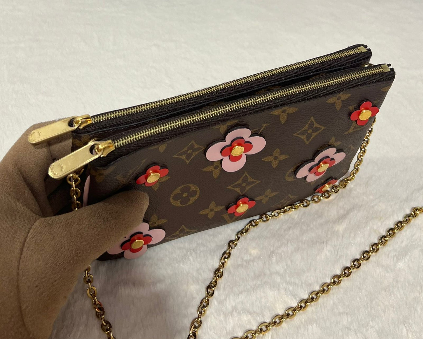 LV Blooming Flowers Double Zip Pochette Accessoires
