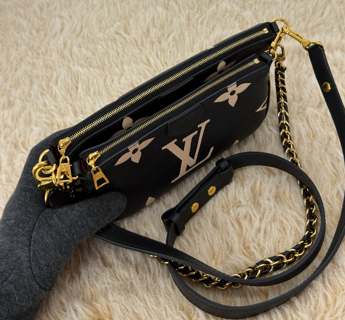 Louis Vuitton Multi Pochette Accessoires Bicolor
