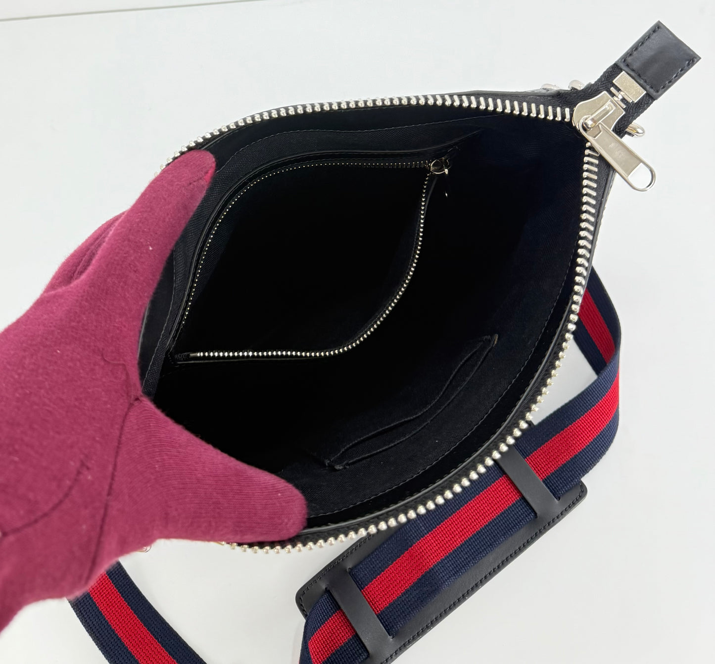 Gucci GG Supreme Messenger Bag