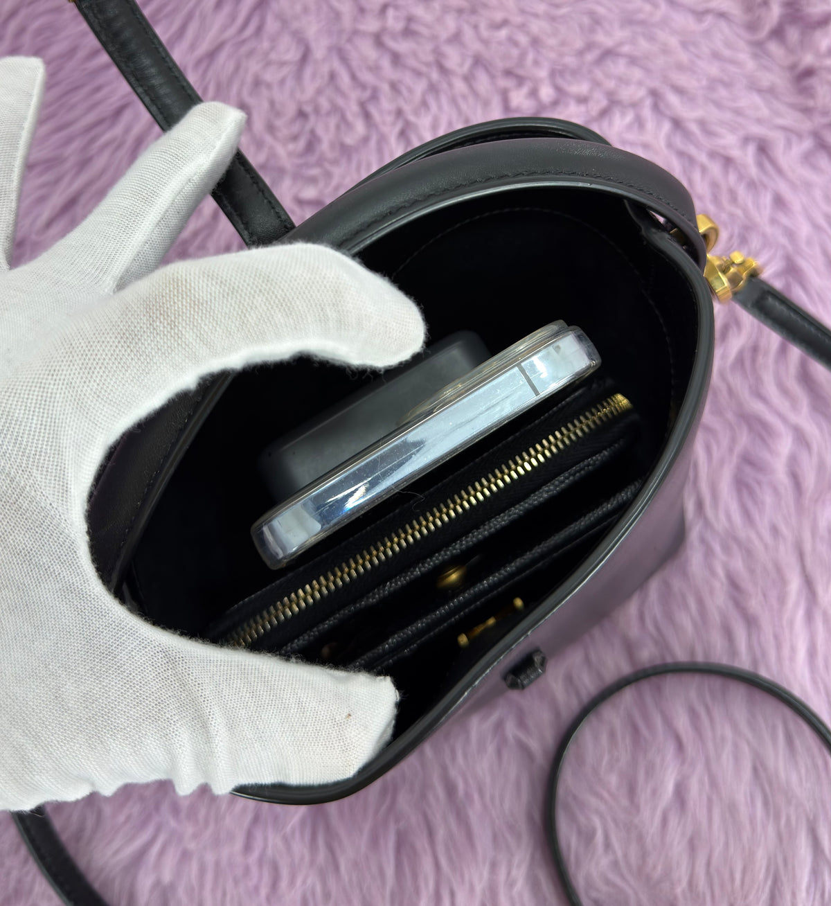 Saint Laurent Le 37 Mini In Shiny Leather