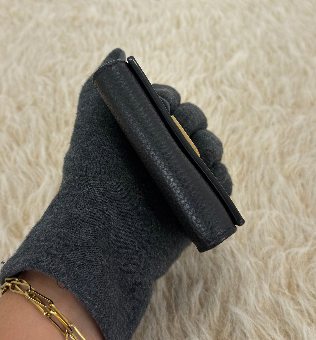 Louis Vuitton Portefeuille Capucines Tiny Wallet