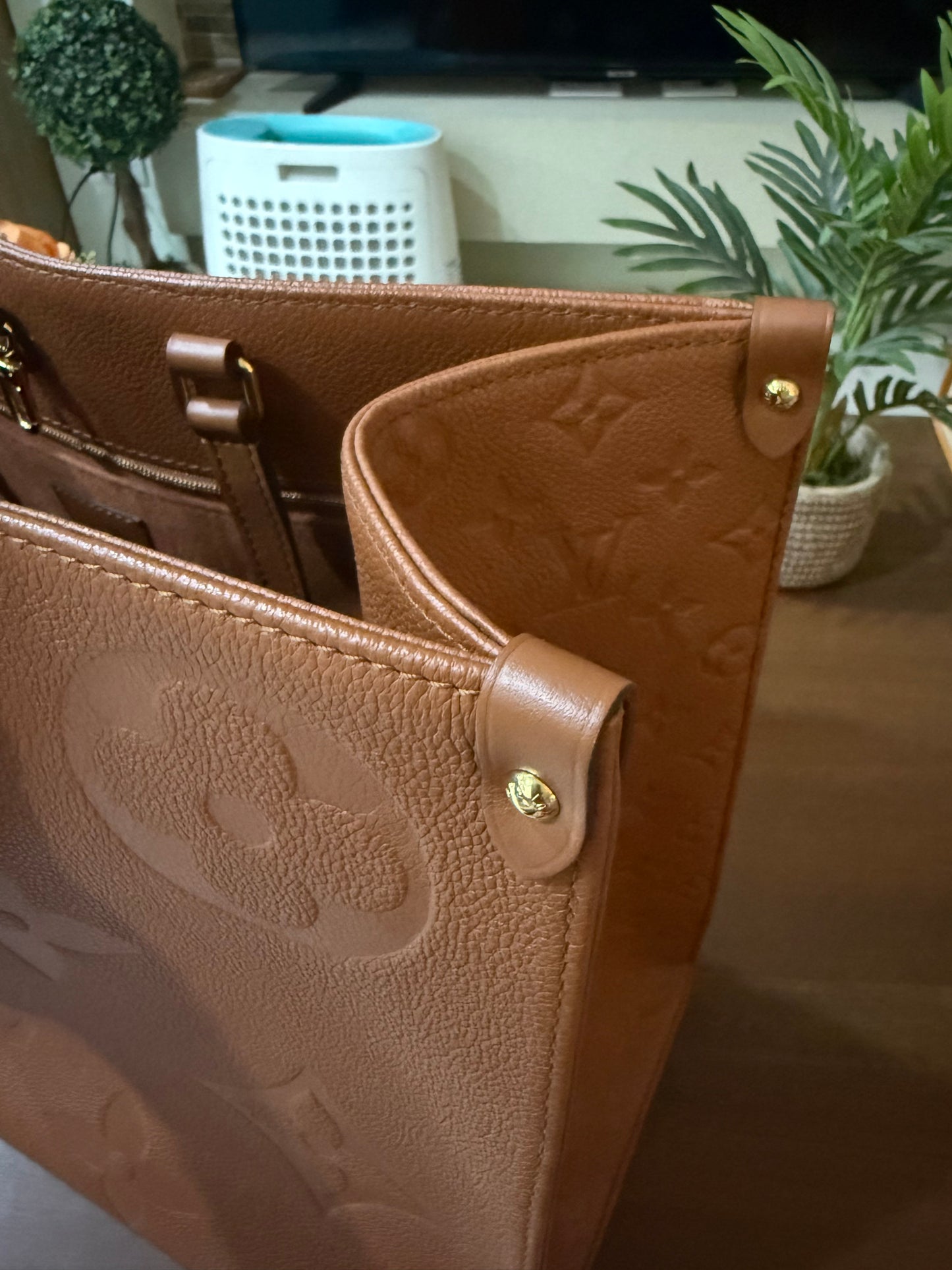Louis Vuitton OnTheGo GM Cognac