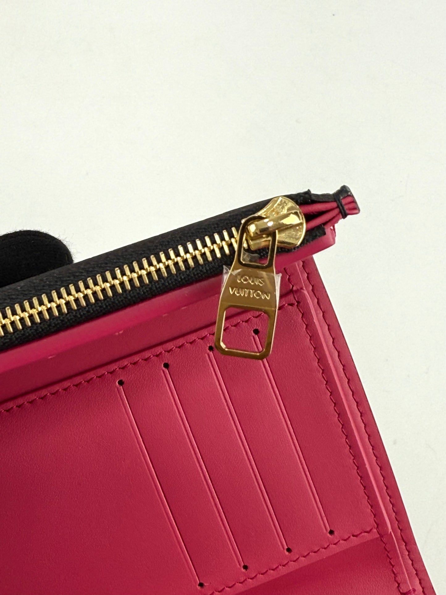 Louis Vuitton Compact Black Taurillon Leather Capucines Wallet