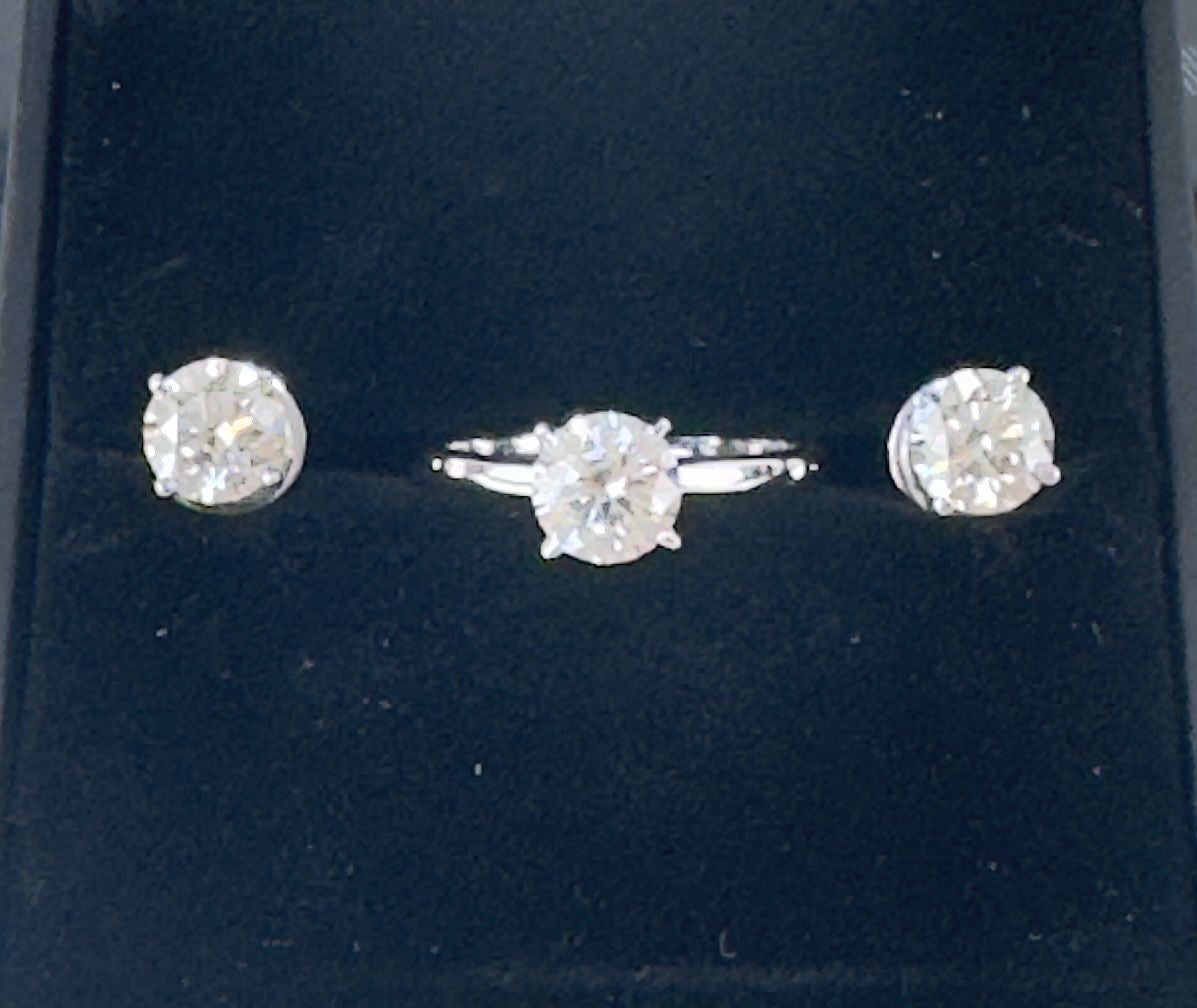 Diamond round brilliant set