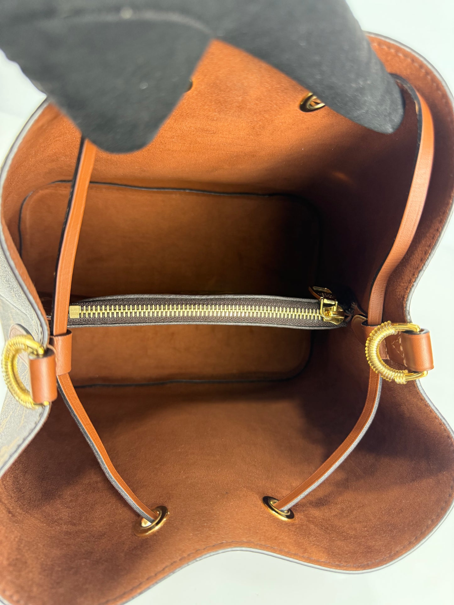Louis Vuitton Neo Noe MM