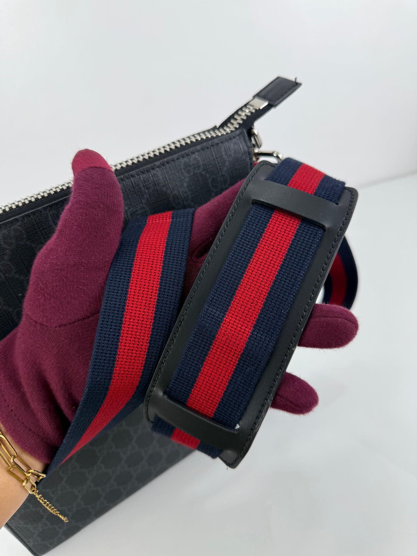 Gucci GG Supreme Messenger Bag
