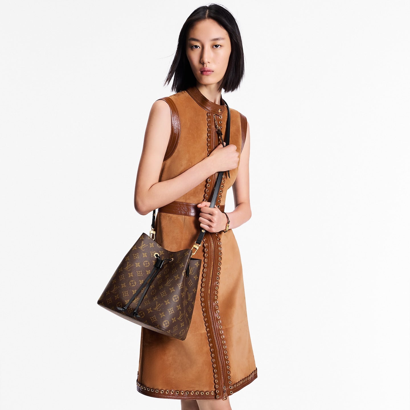 Loui Vuitton Neo Noe MM Monogram Canvas