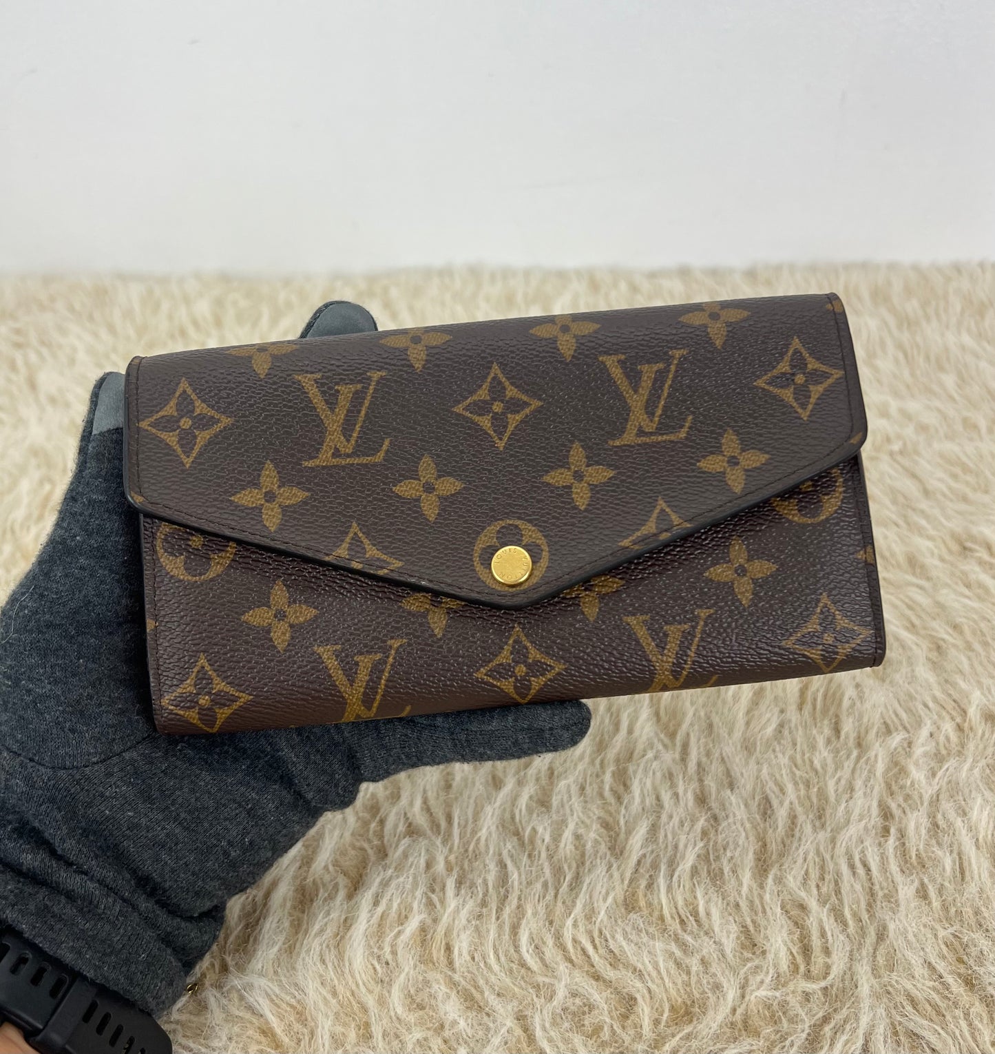 Louis Vuitton Monogram Canvas Sarah Wallet
