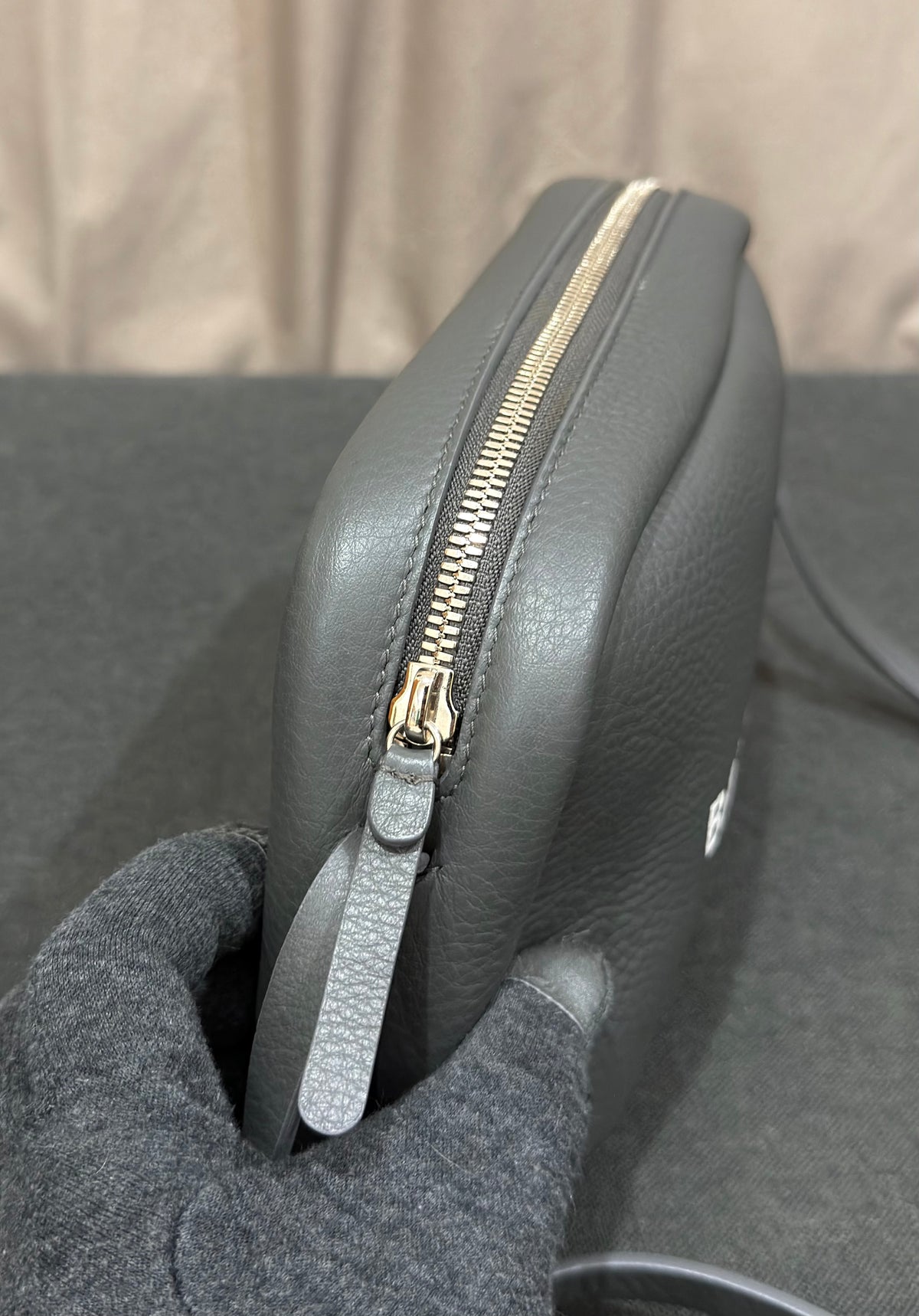 Balenciaga Everyday Camera Bag In Dark Gray