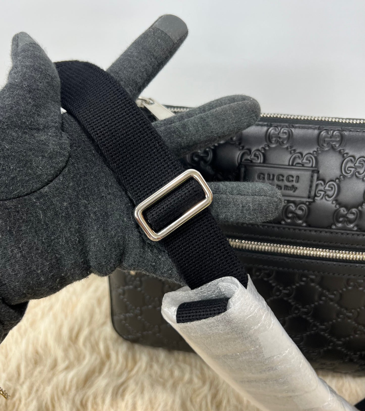 Gucci GG Signature Zip Messenger Bag