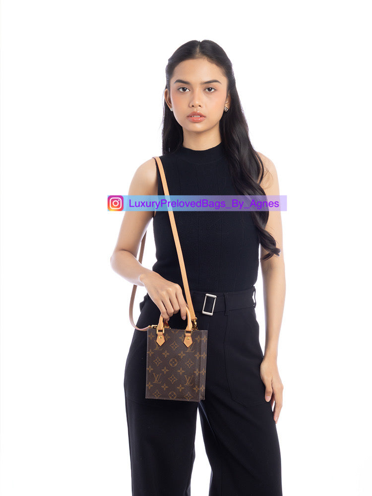 Louis Vuitton Monogram Canvas Petit Sac Plat