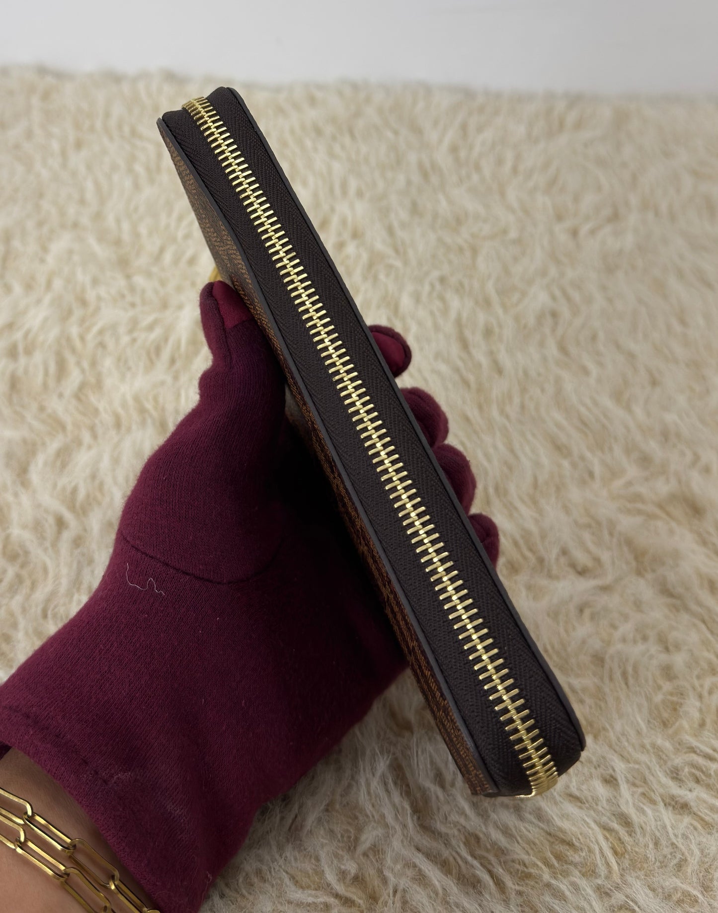 Louis Vuitton Damier Ebene Zippy Wallet