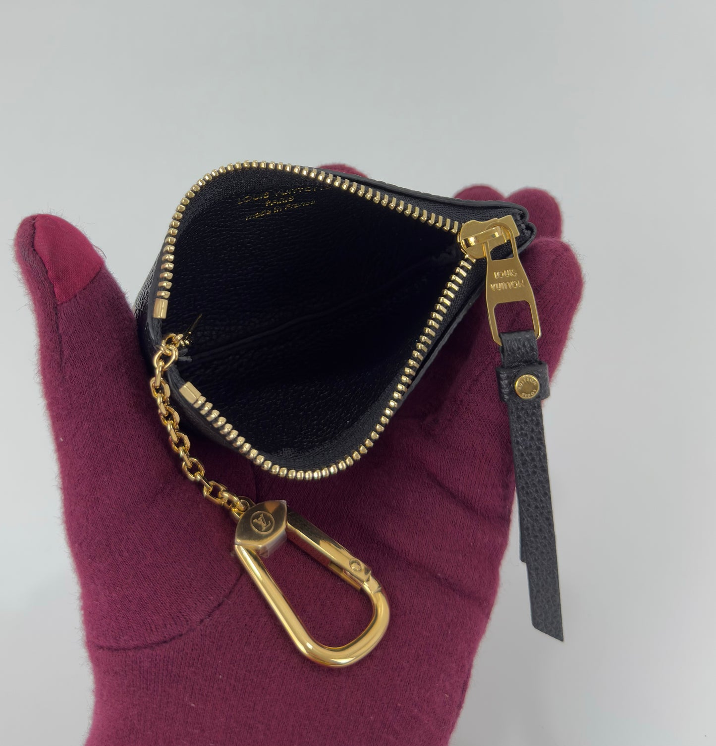 Louis Vuitton Giant Monogram Key Pouch Cles Bicolor
In Monogram Empreinte